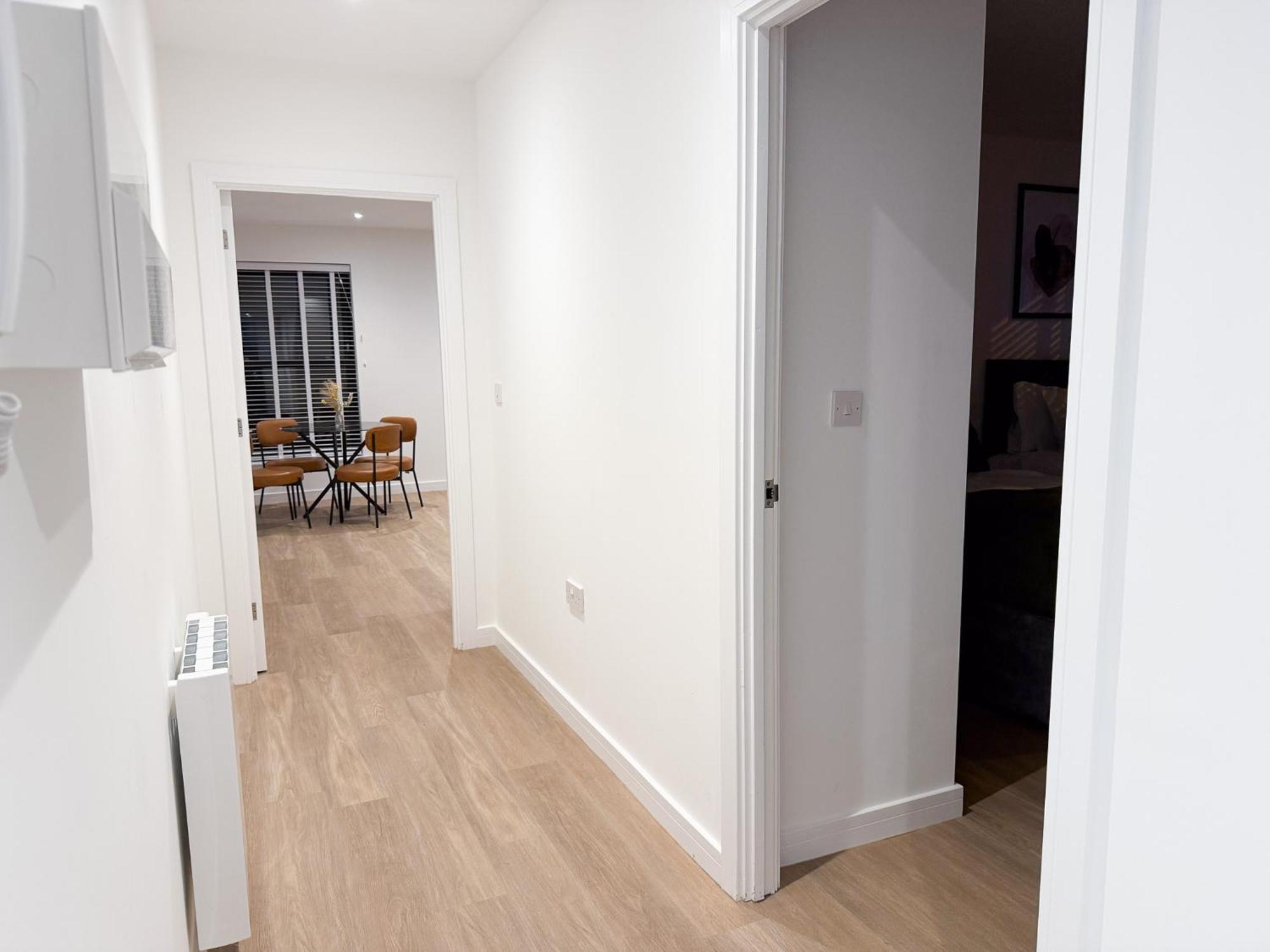 Spacious Modern 1 Bed Apartments In St Neots - Perfect For Contractors & Professionals - Free Parking - Wifi - Fully Equipped Kitchen - Smart Tv Ideal For Work Stays And Long Projects Zewnętrze zdjęcie