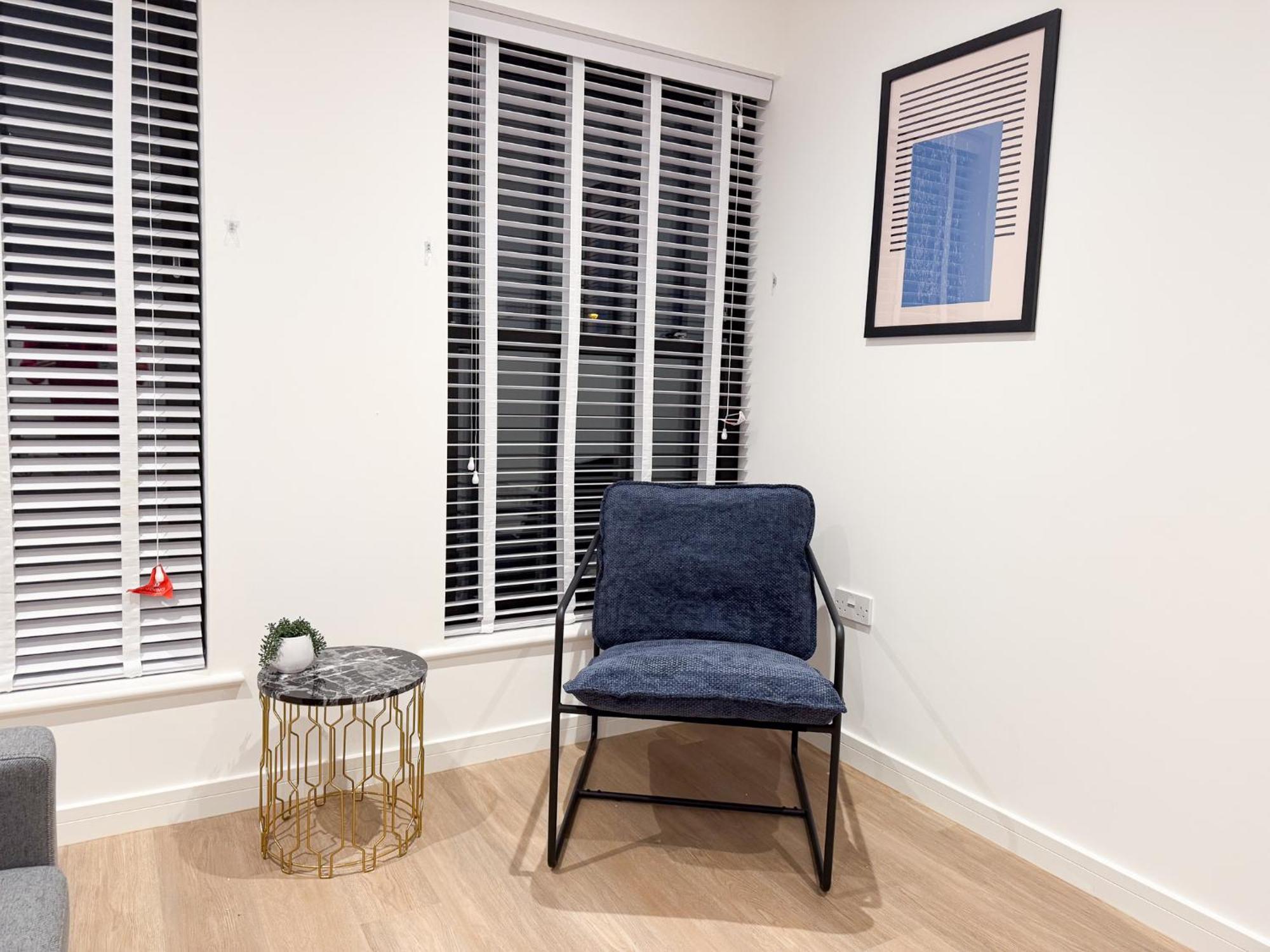 Spacious Modern 1 Bed Apartments In St Neots - Perfect For Contractors & Professionals - Free Parking - Wifi - Fully Equipped Kitchen - Smart Tv Ideal For Work Stays And Long Projects Zewnętrze zdjęcie