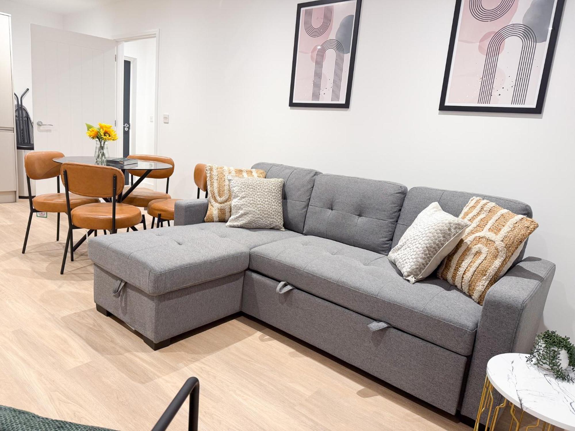 Spacious Modern 1 Bed Apartments In St Neots - Perfect For Contractors & Professionals - Free Parking - Wifi - Fully Equipped Kitchen - Smart Tv Ideal For Work Stays And Long Projects Zewnętrze zdjęcie
