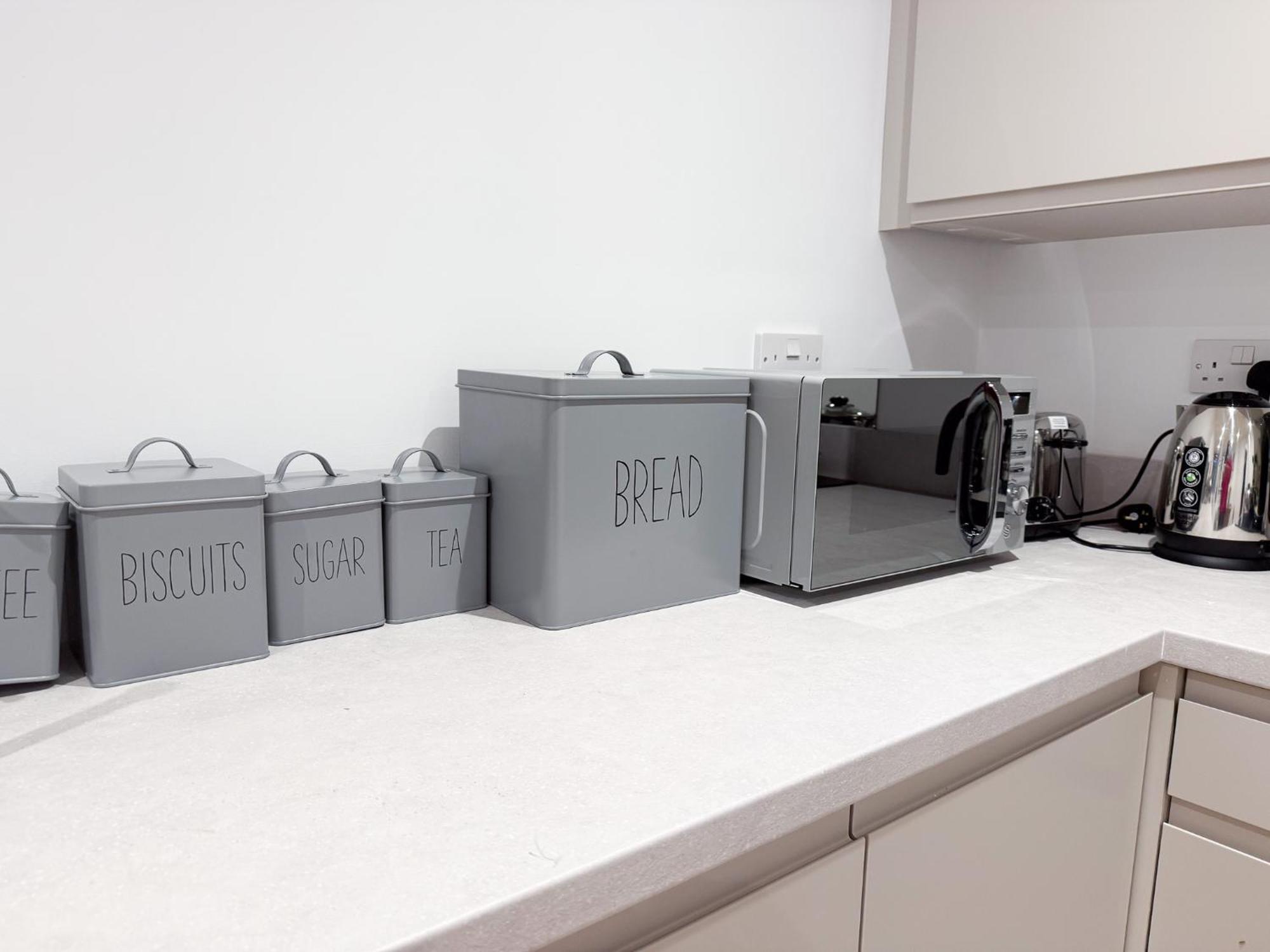 Spacious Modern 1 Bed Apartments In St Neots - Perfect For Contractors & Professionals - Free Parking - Wifi - Fully Equipped Kitchen - Smart Tv Ideal For Work Stays And Long Projects Zewnętrze zdjęcie