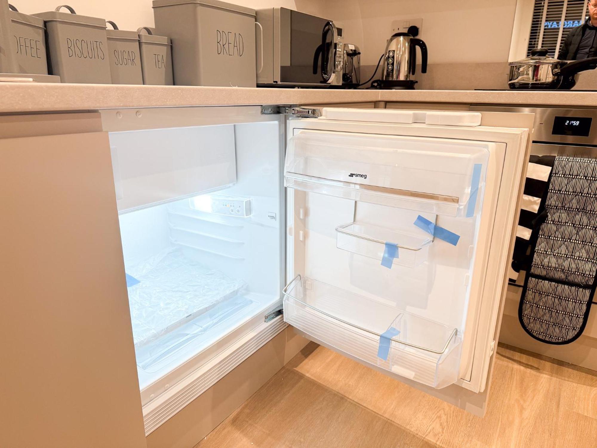 Spacious Modern 1 Bed Apartments In St Neots - Perfect For Contractors & Professionals - Free Parking - Wifi - Fully Equipped Kitchen - Smart Tv Ideal For Work Stays And Long Projects Zewnętrze zdjęcie
