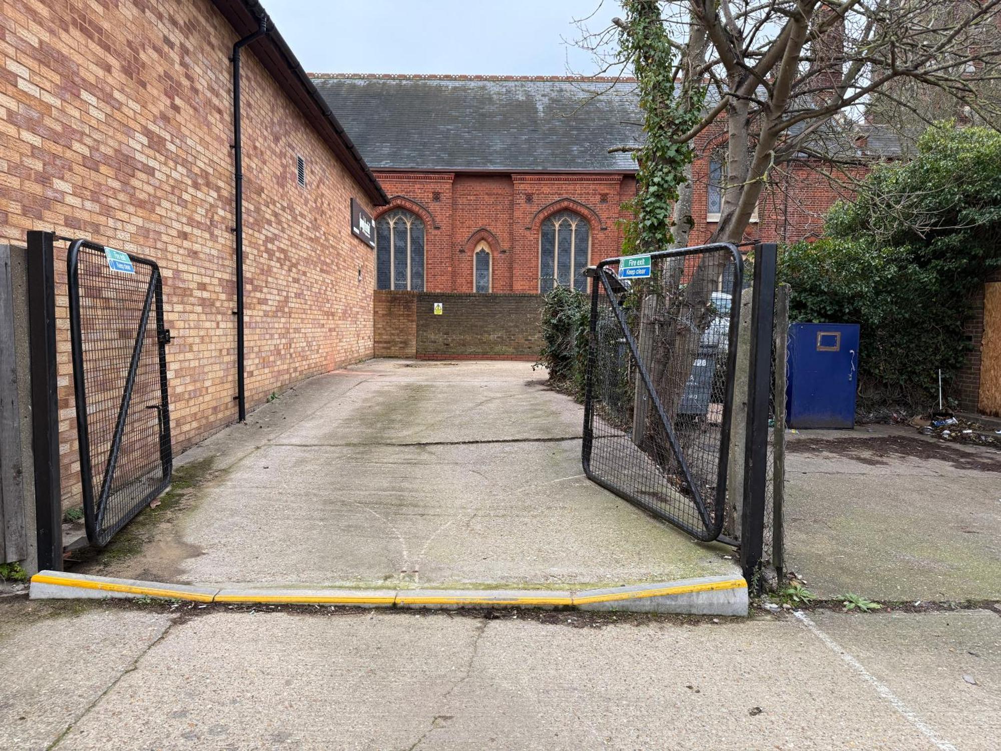 Spacious Modern 1 Bed Apartments In St Neots - Perfect For Contractors & Professionals - Free Parking - Wifi - Fully Equipped Kitchen - Smart Tv Ideal For Work Stays And Long Projects Zewnętrze zdjęcie